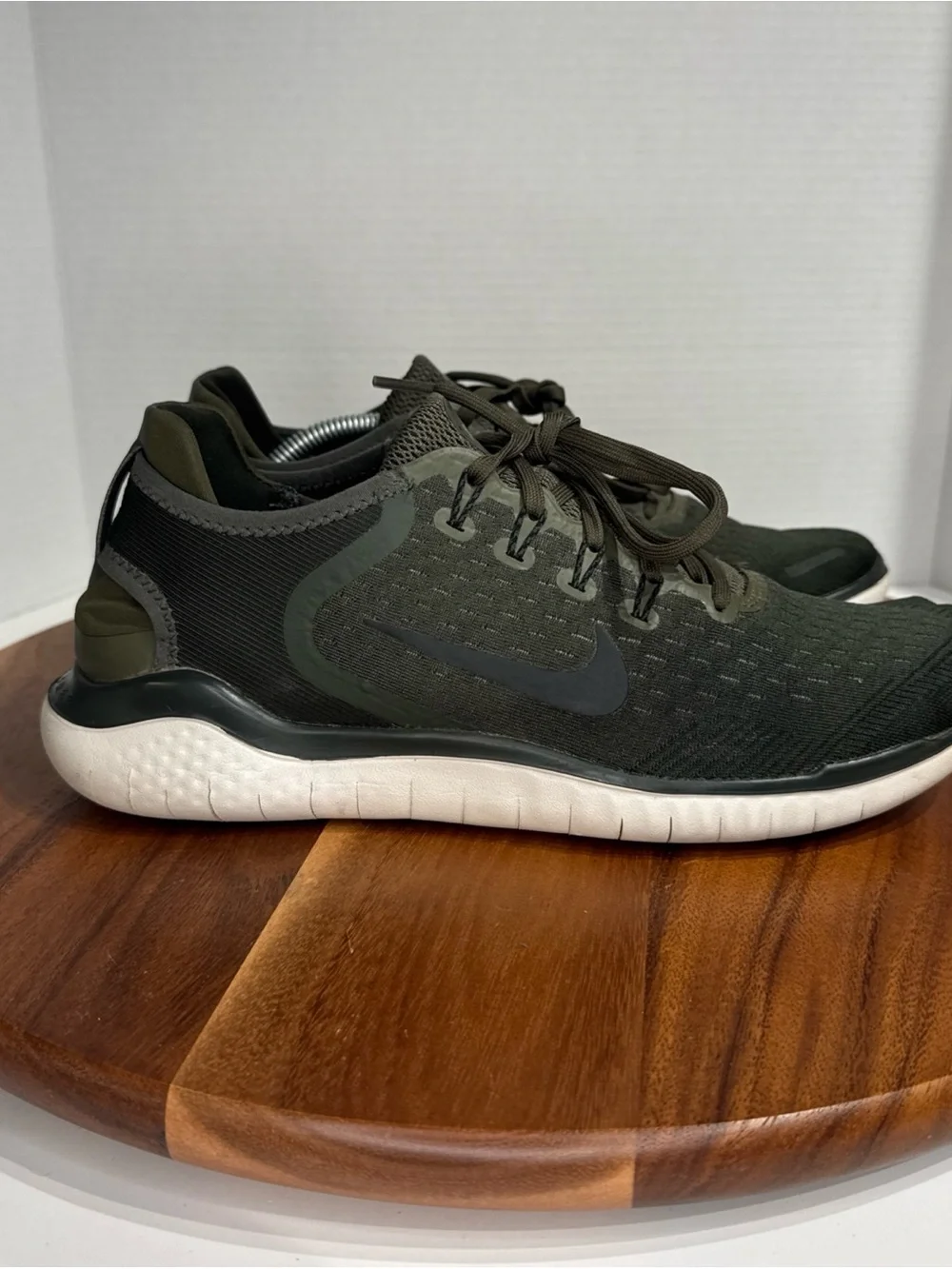Nike Free Run 2018 Cargo Green Running Sneaker Shoe Men's Size 10